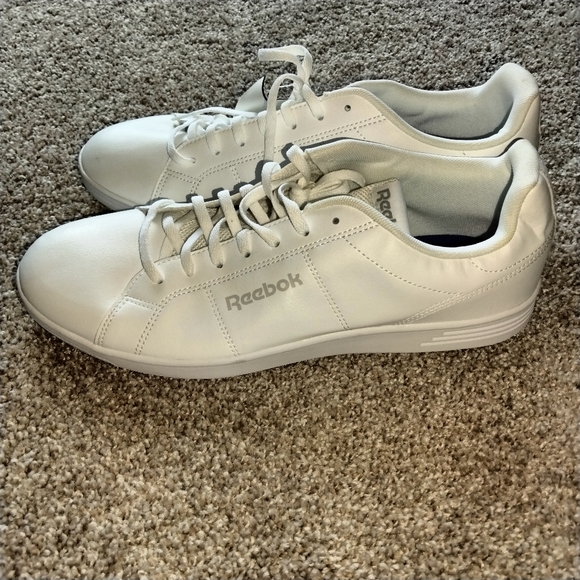 Reebok White/Steel athletic shoe, size 11 - Picture 2 of 6